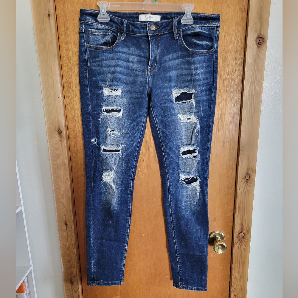 KanCan Signature Buckle Exclusive jeans